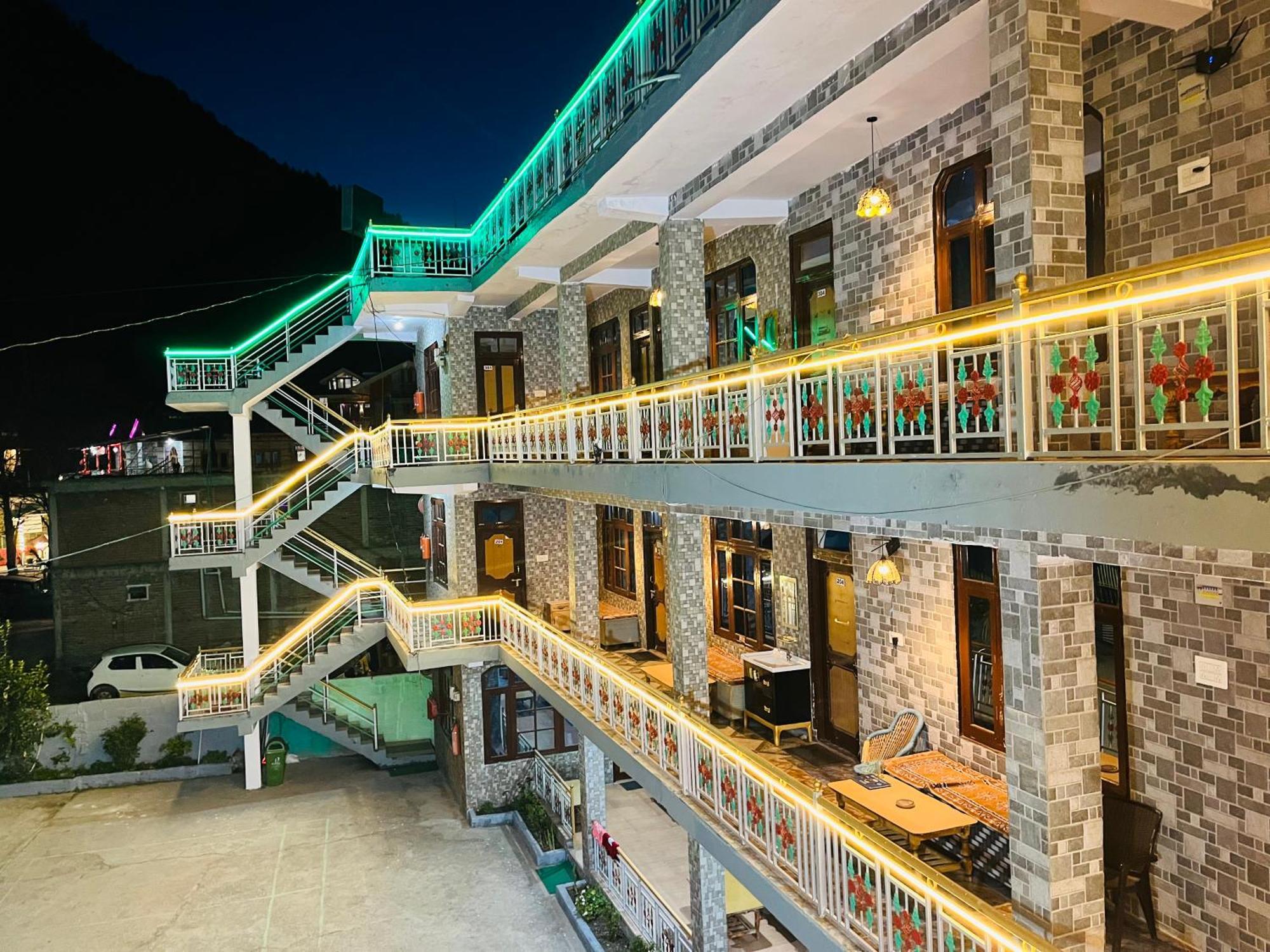 Hotel Dream Valley Kasol #Near Mall Road #River View #Parking #Gaming Zone #Open Terrace #Restaurant Extérieur photo