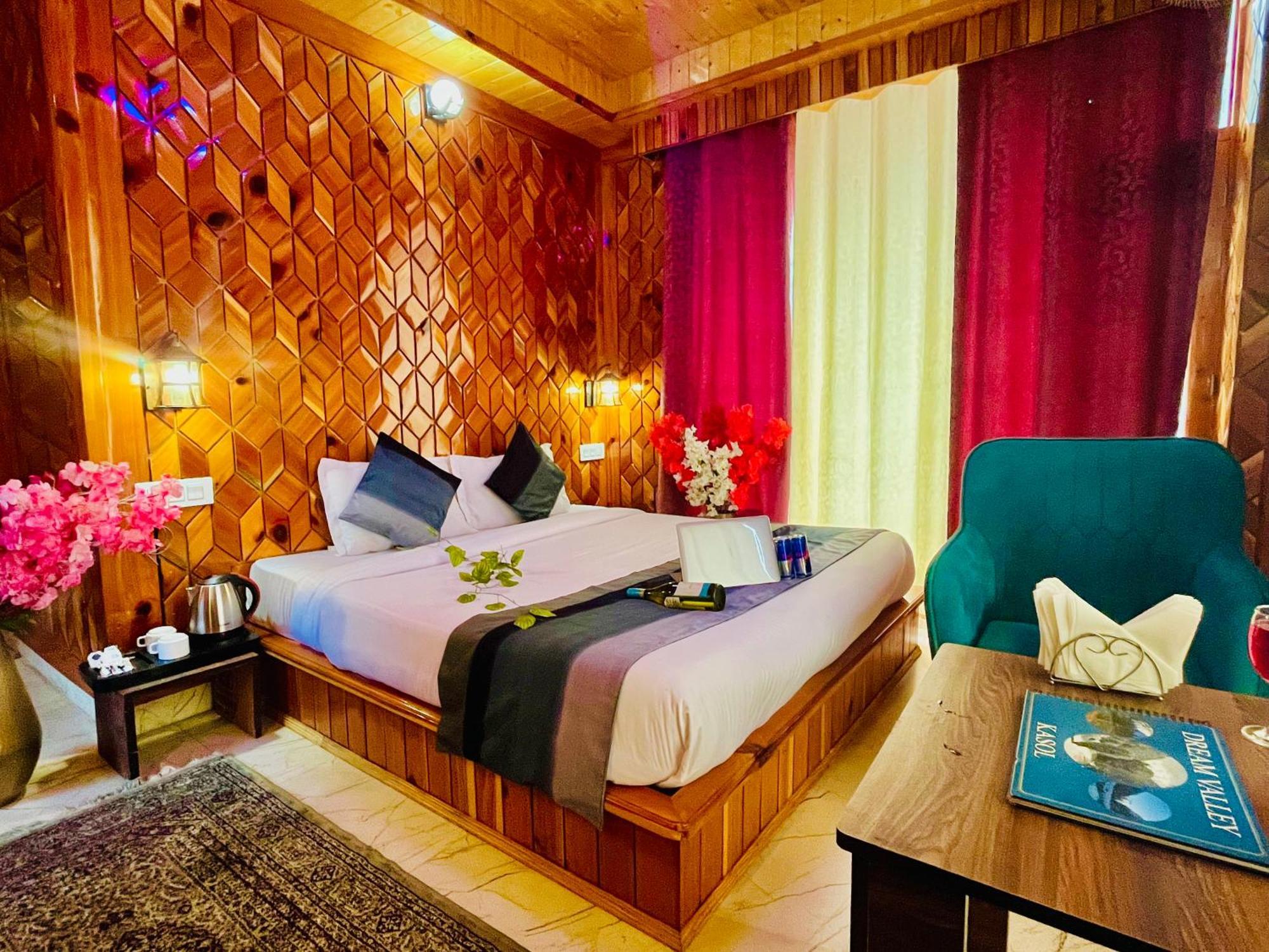 Hotel Dream Valley Kasol #Near Mall Road #River View #Parking #Gaming Zone #Open Terrace #Restaurant Extérieur photo