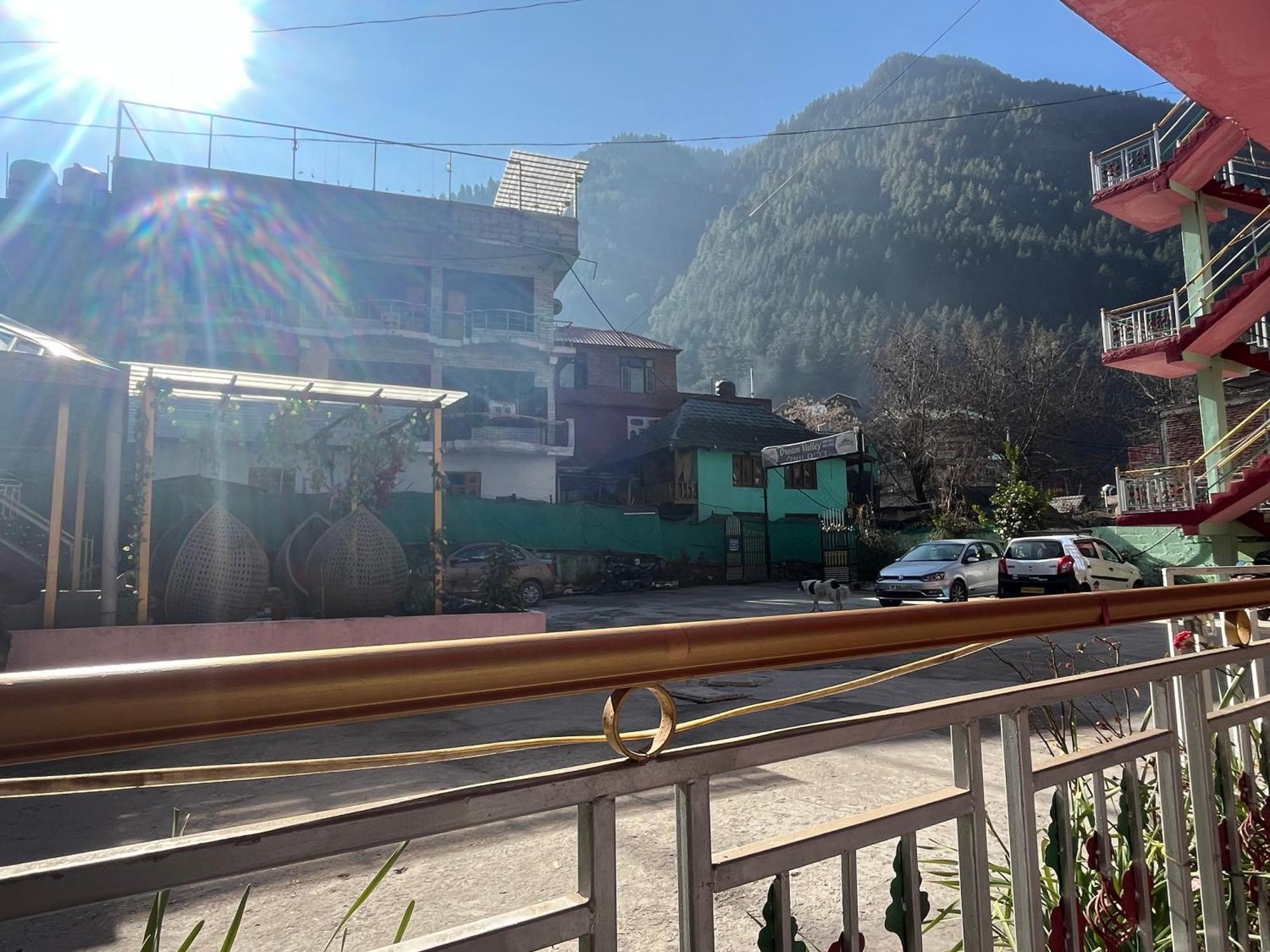 Hotel Dream Valley Kasol #Near Mall Road #River View #Parking #Gaming Zone #Open Terrace #Restaurant Extérieur photo