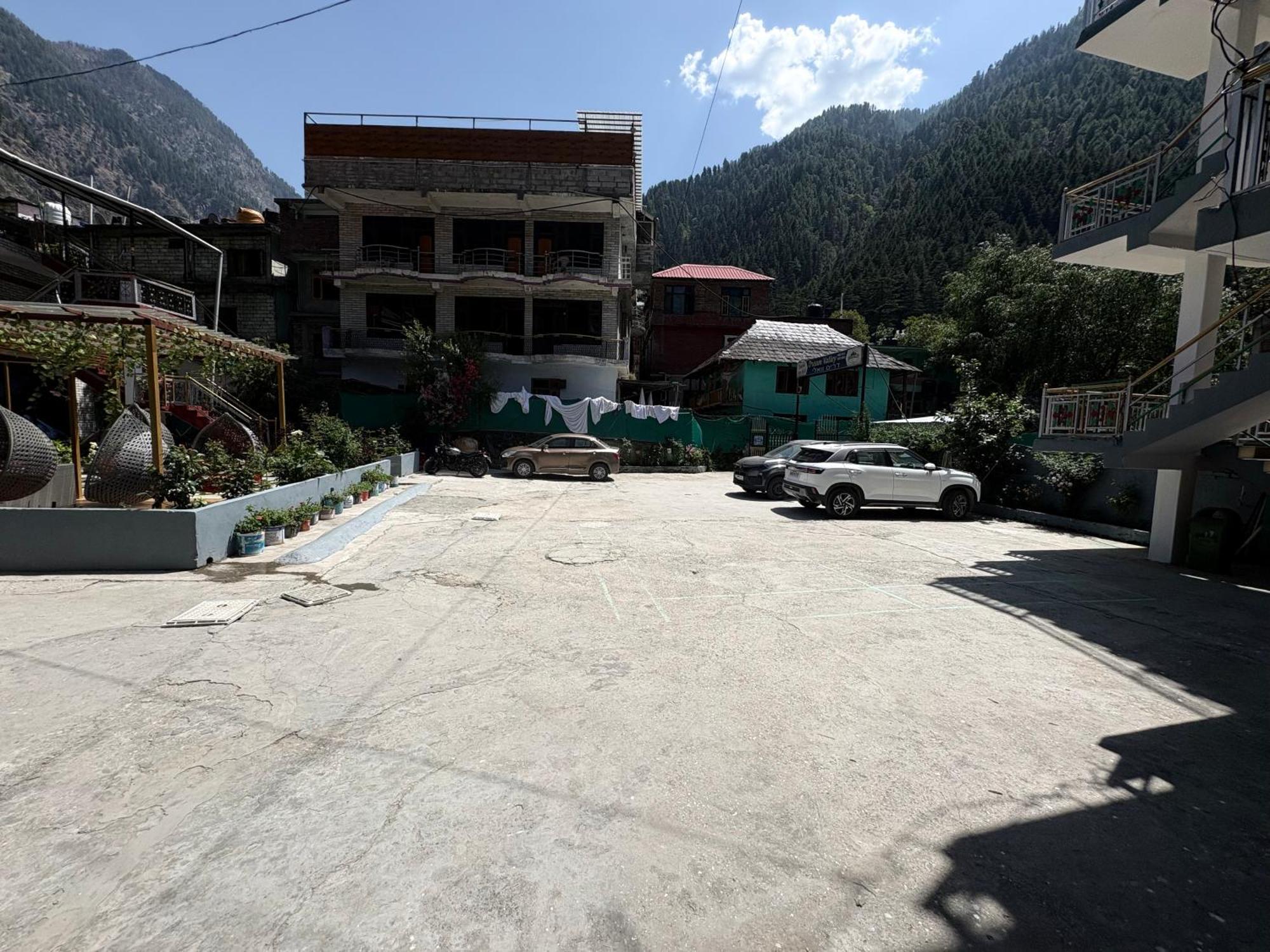 Hotel Dream Valley Kasol #Near Mall Road #River View #Parking #Gaming Zone #Open Terrace #Restaurant Extérieur photo